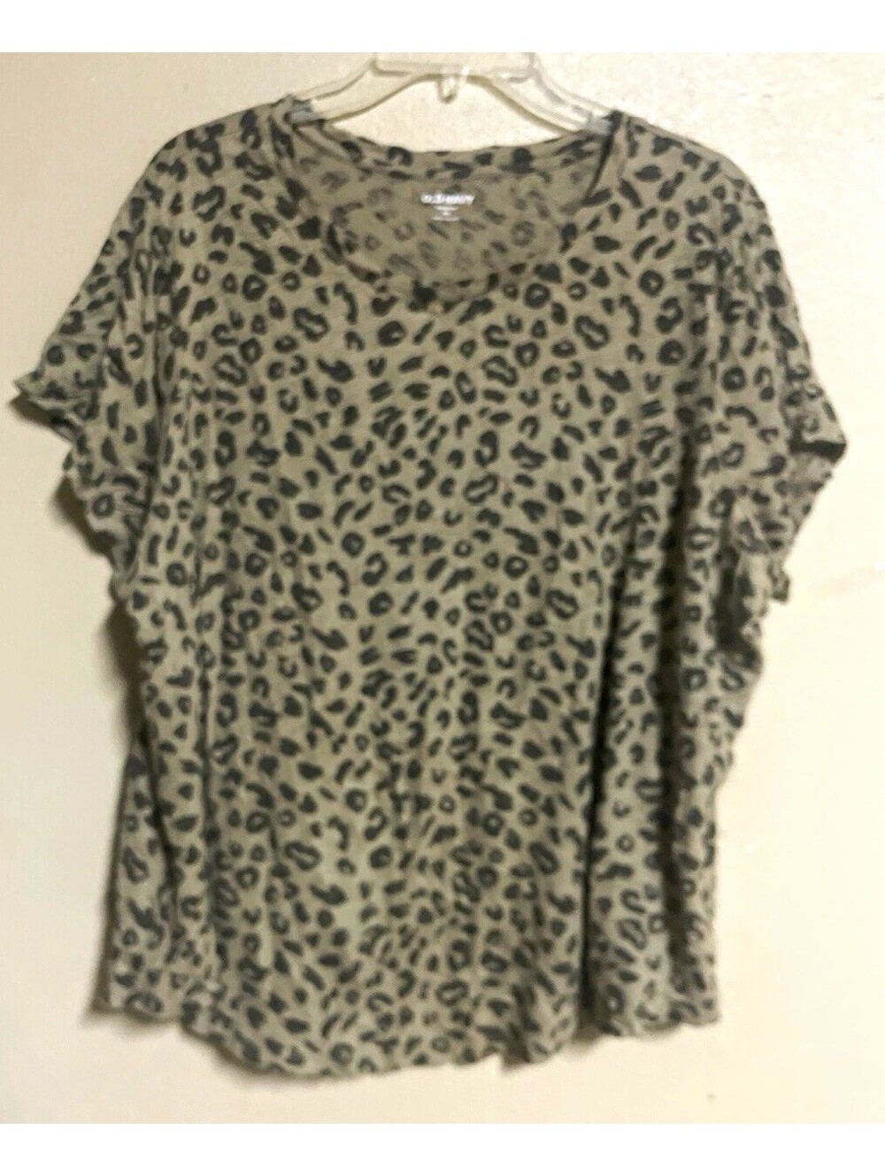 Old Navy EveryWear XXL T-Shirt Gray Black Leopard Scoop Neck Ruffle Cotton